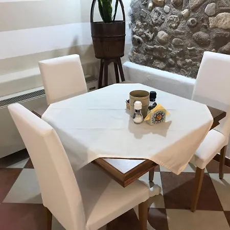 Relais Sweet Days Oda ve Kahvaltı Peschiera del Garda