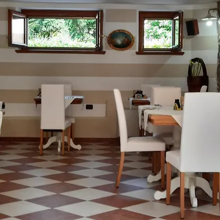 Relais Sweet Days Oda ve Kahvaltı Peschiera del Garda