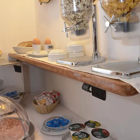 Oda ve Kahvaltı Relais Sweet Days Peschiera del Garda